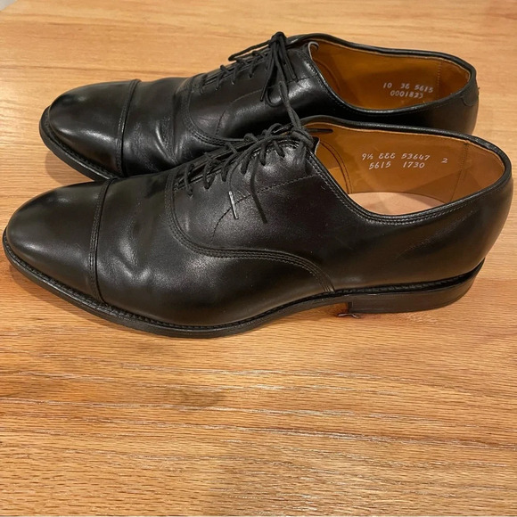 Allen Edmonds MISMATCHED R10 L9.5 Cap Toe Black Leather Shoes Career Formal USA - Picture 2 of 7